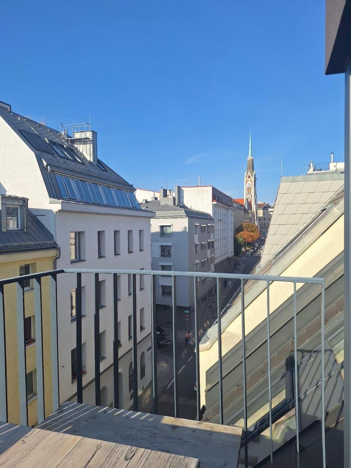 Betariel'Com Akh University Wien Ngoại thất bức ảnh